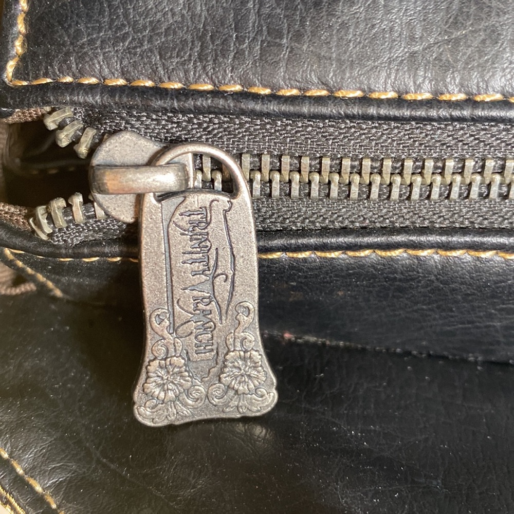 Trinity Ranch NWOT concealed weapon bag ๐ - Picture 9 of 11